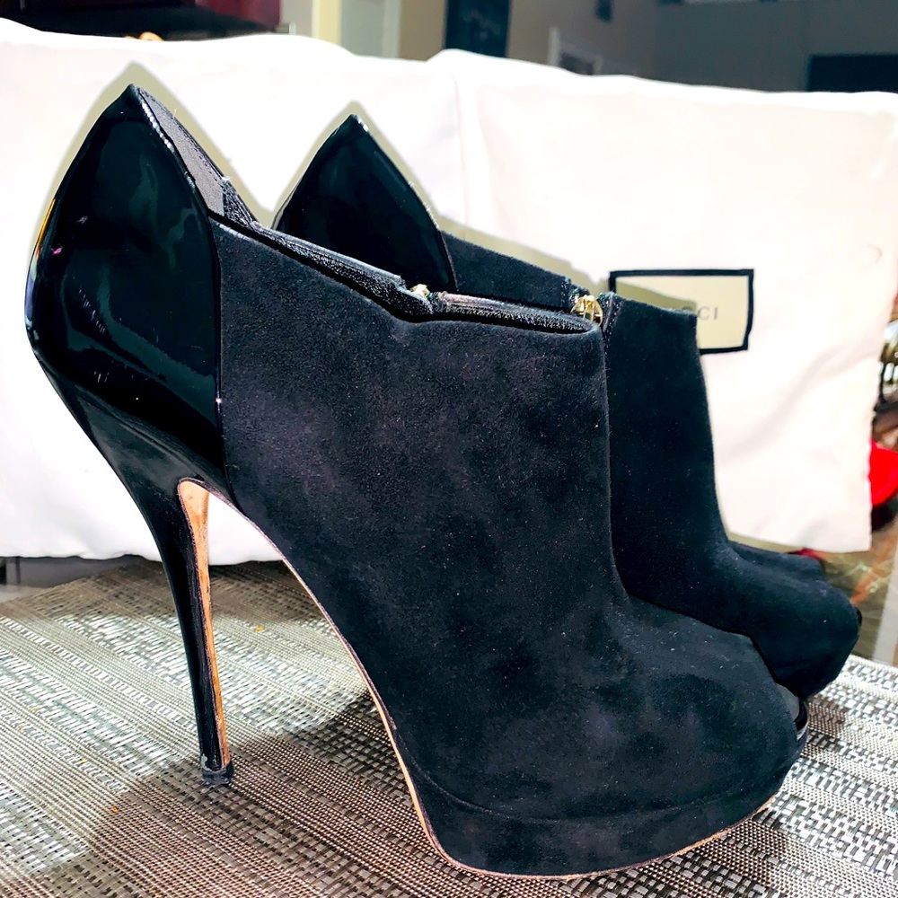 GG Gucci Black Open Toe Heels Suede Scamosciato